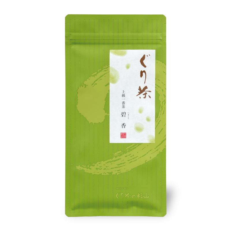 急須でお茶を淹れる